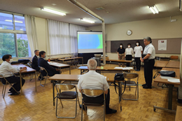 岡谷南高校の文化系クラブ活動支援事業でプレゼンテーションを行う生徒たち