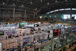 岡谷南高校 諏訪圏工業メッセの展示会場の様子