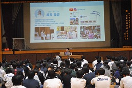 岡谷南高校 修学旅行事前講演会で沖縄について学ぶ講演の様子