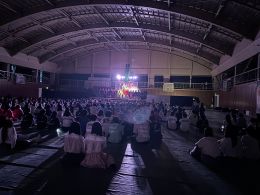 岡谷南高校の体育館で、3日間の活動を締めくくる閉祭式の様子