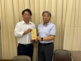 岡谷南高校 教育振興費贈呈式（同窓会）ツーショット