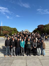 岡谷南高校 2学年　修学旅行 原爆供養塔前で平和セレモニー