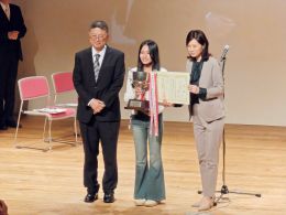 岡谷南高校 放送部　新人放送コンテスト出場 女子生徒受賞式